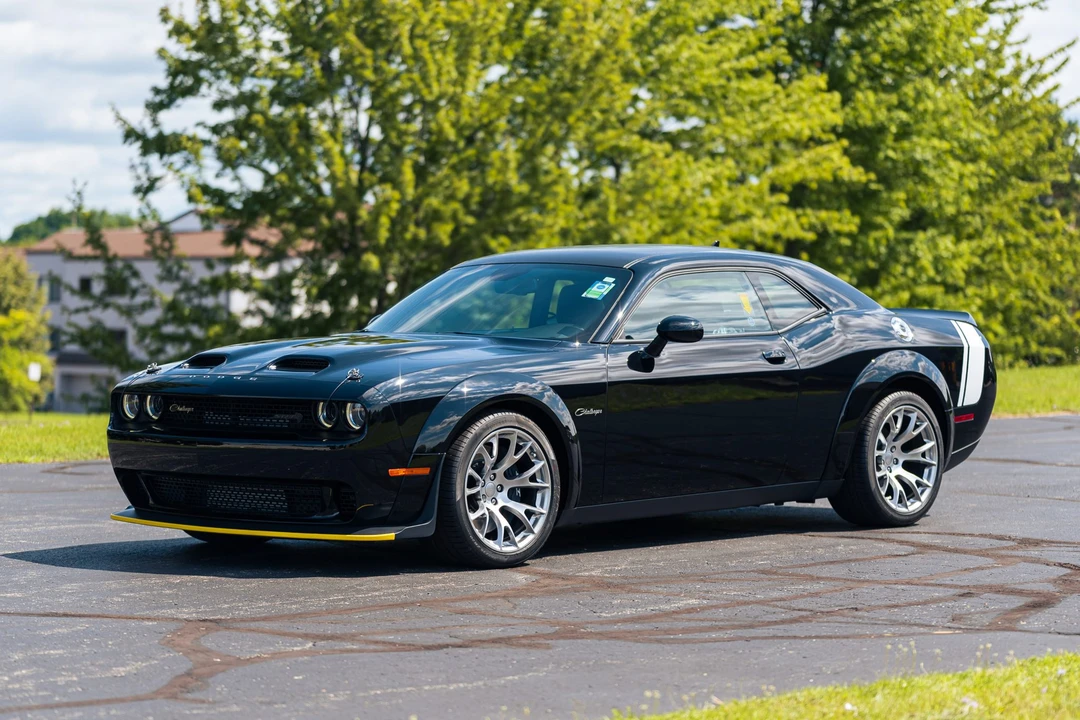 2023 Dodge Challenger SRT Hellcat 3rd Gen - Image 2 of 31