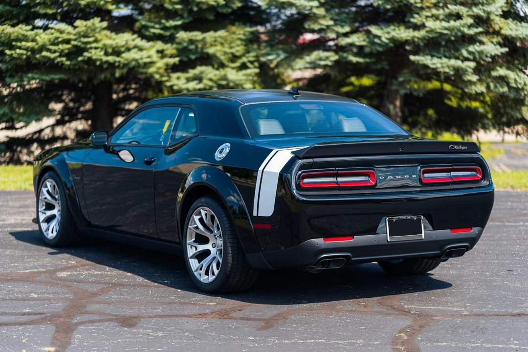2023 Dodge Challenger SRT Hellcat 3rd Gen - Image 11 of 31