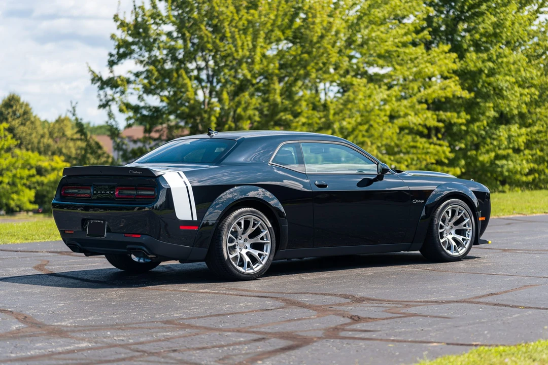 2023 Dodge Challenger SRT Hellcat 3rd Gen - Image 8 of 31
