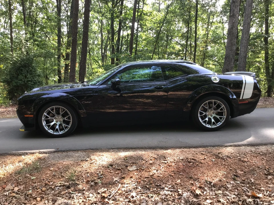 2023 Dodge Challenger SRT Hellcat 3rd Gen - Image 5 of 31