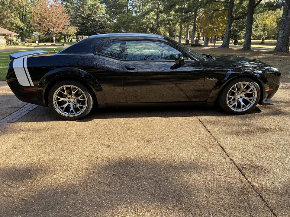2023 Dodge Challenger SRT Hellcat 3rd Gen - Image 7 of 31