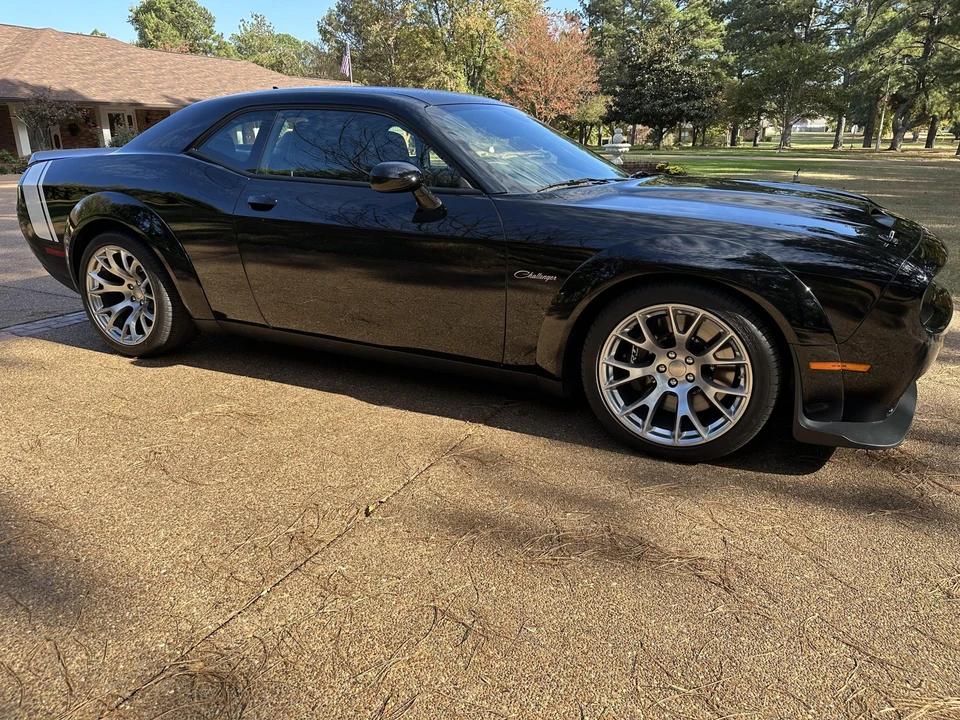 2023 Dodge Challenger SRT Hellcat 3rd Gen - Image 6 of 31