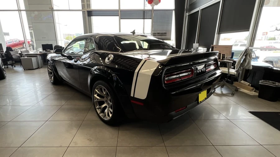 2023 Dodge Challenger SRT Hellcat 3rd Gen - Image 8 of 30