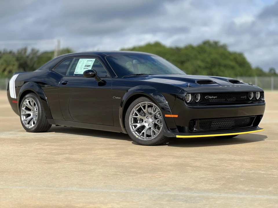 2023 Dodge Challenger SRT Hellcat 3rd Gen - Image 8 of 31