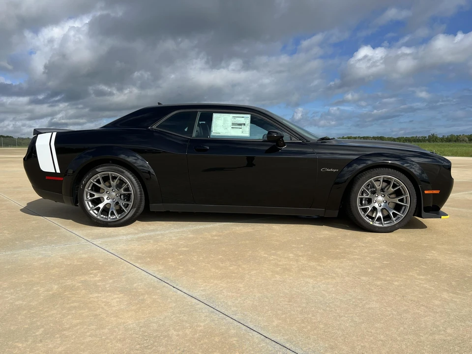 2023 Dodge Challenger SRT Hellcat 3rd Gen - Image 10 of 31