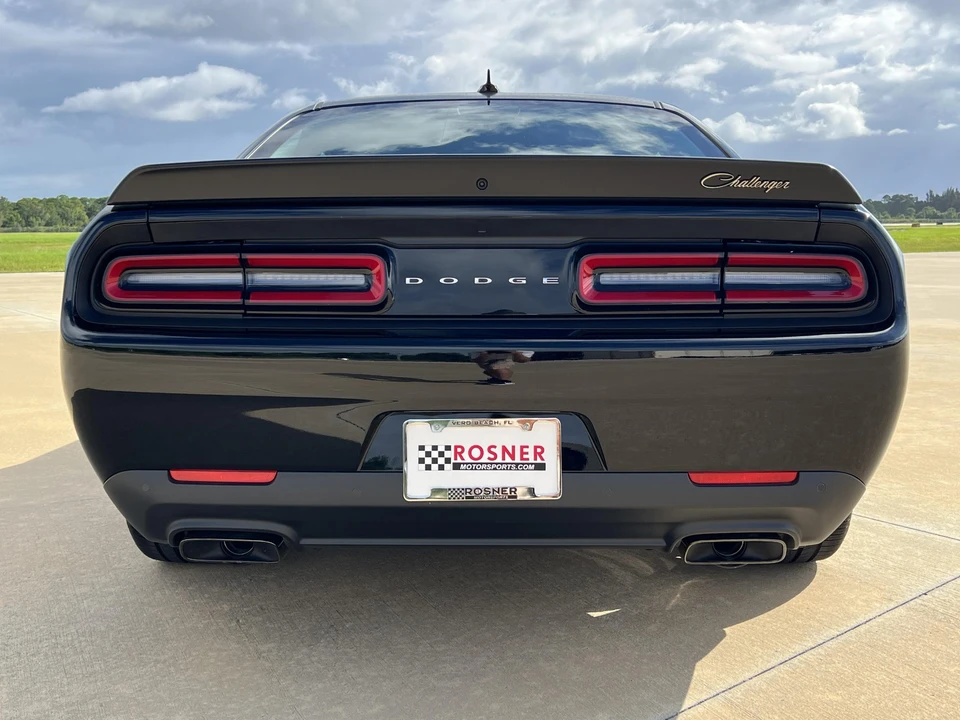2023 Dodge Challenger SRT Hellcat 3rd Gen - Image 13 of 31