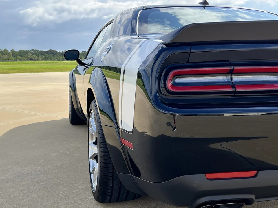 2023 Dodge Challenger SRT Hellcat 3rd Gen - Image 22 of 31