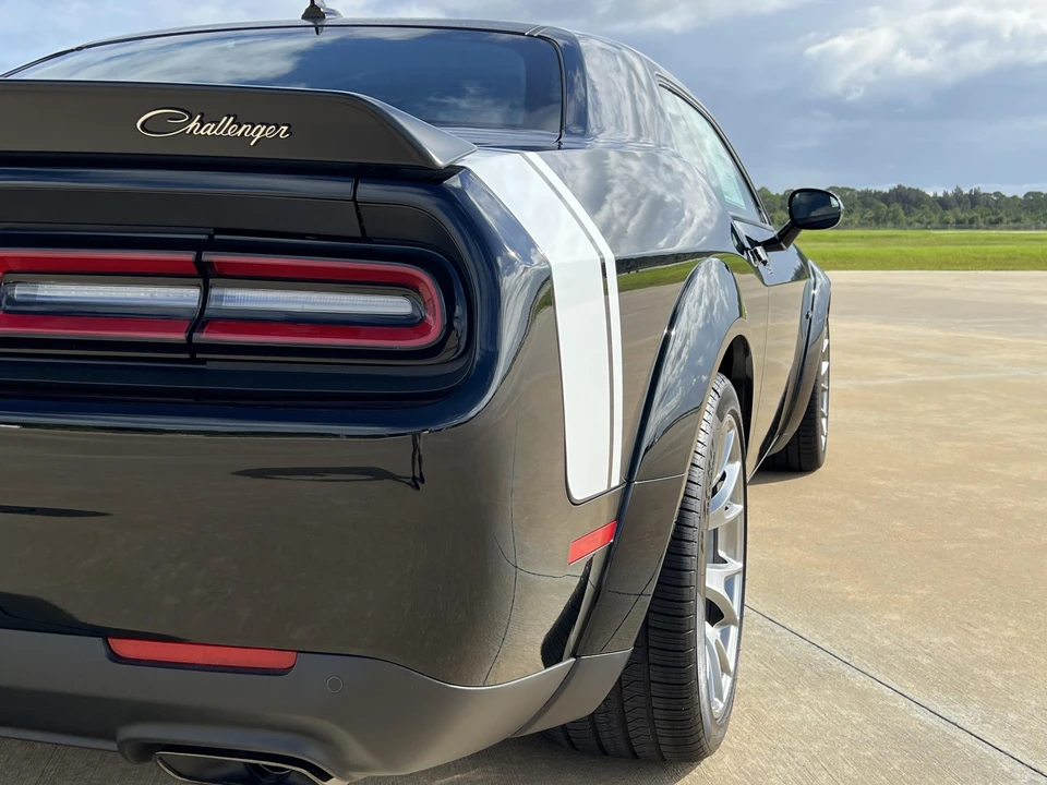 2023 Dodge Challenger SRT Hellcat 3rd Gen - Image 24 of 31