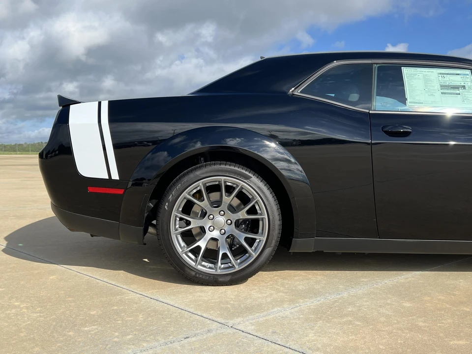 2023 Dodge Challenger SRT Hellcat 3rd Gen - Image 25 of 31