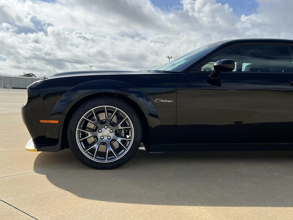 2023 Dodge Challenger SRT Hellcat 3rd Gen - Image 20 of 31