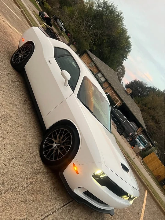 2023 Dodge Challenger 3rd Gen - Image 5 of 15