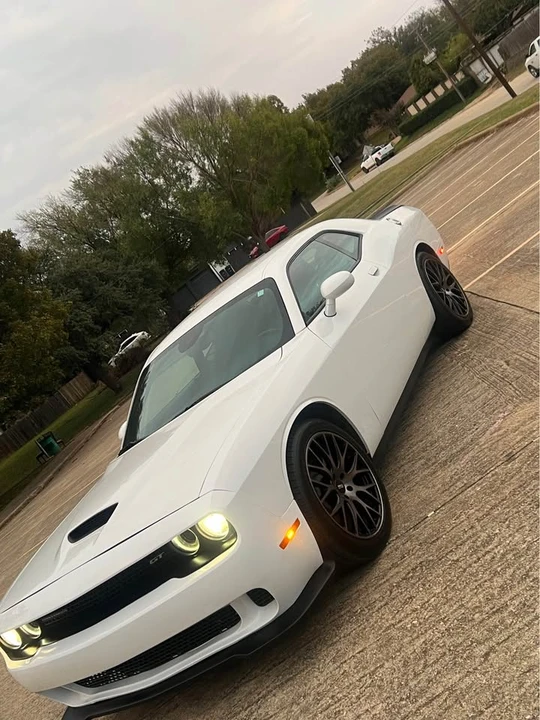 2023 Dodge Challenger 3rd Gen - Image 2 of 15