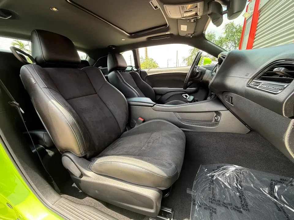 2023 Dodge Challenger 3rd Gen - Image 6 of 7