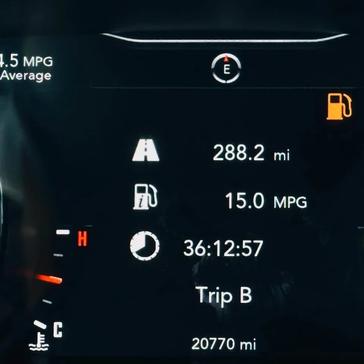 2023 Dodge Challenger 3rd Gen - Image 13 of 14
