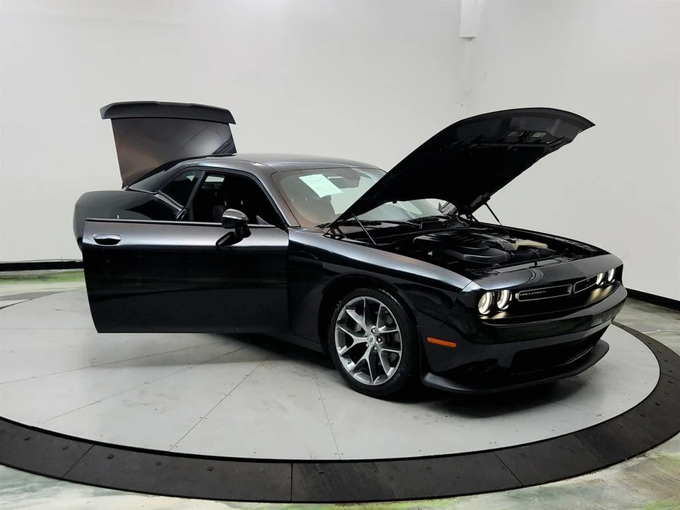 2023 Dodge Challenger 3rd Gen - Image 10 of 31