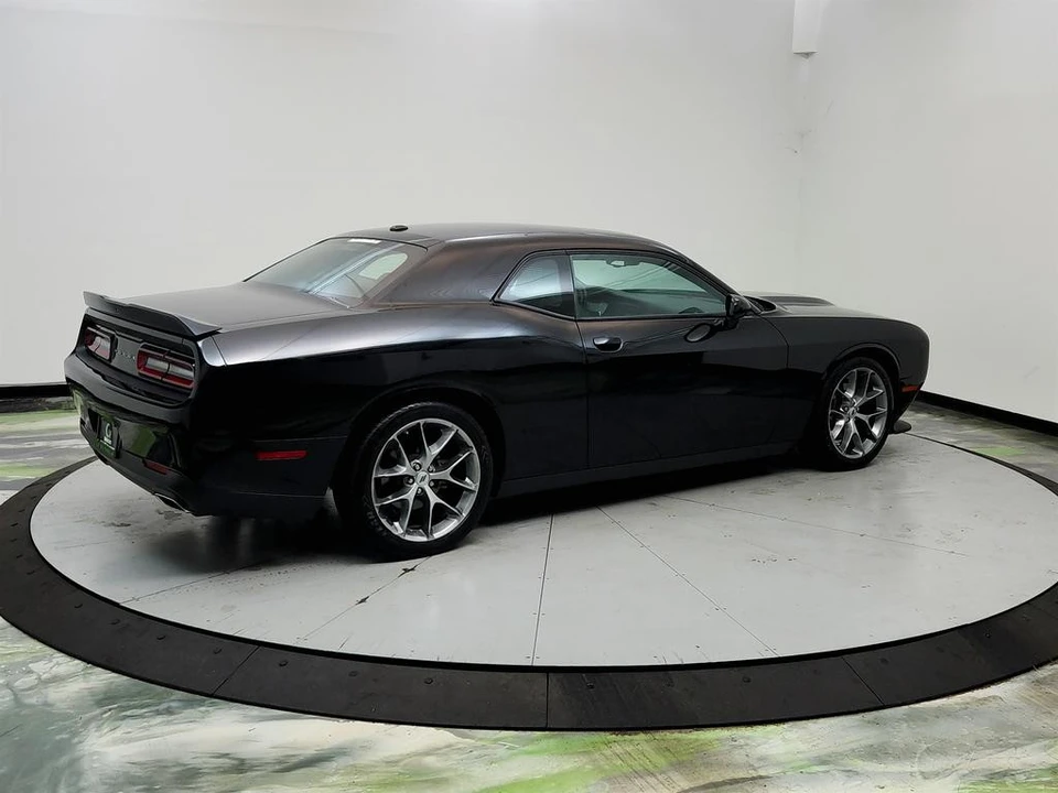 2023 Dodge Challenger 3rd Gen - Image 5 of 31