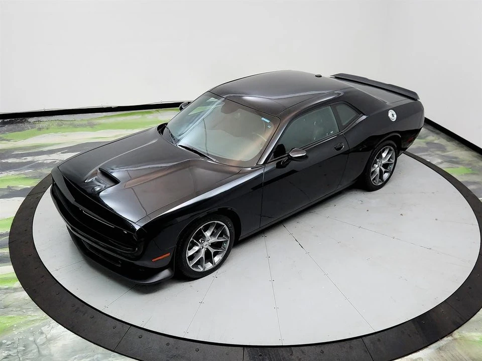 2023 Dodge Challenger 3rd Gen - Image 26 of 31