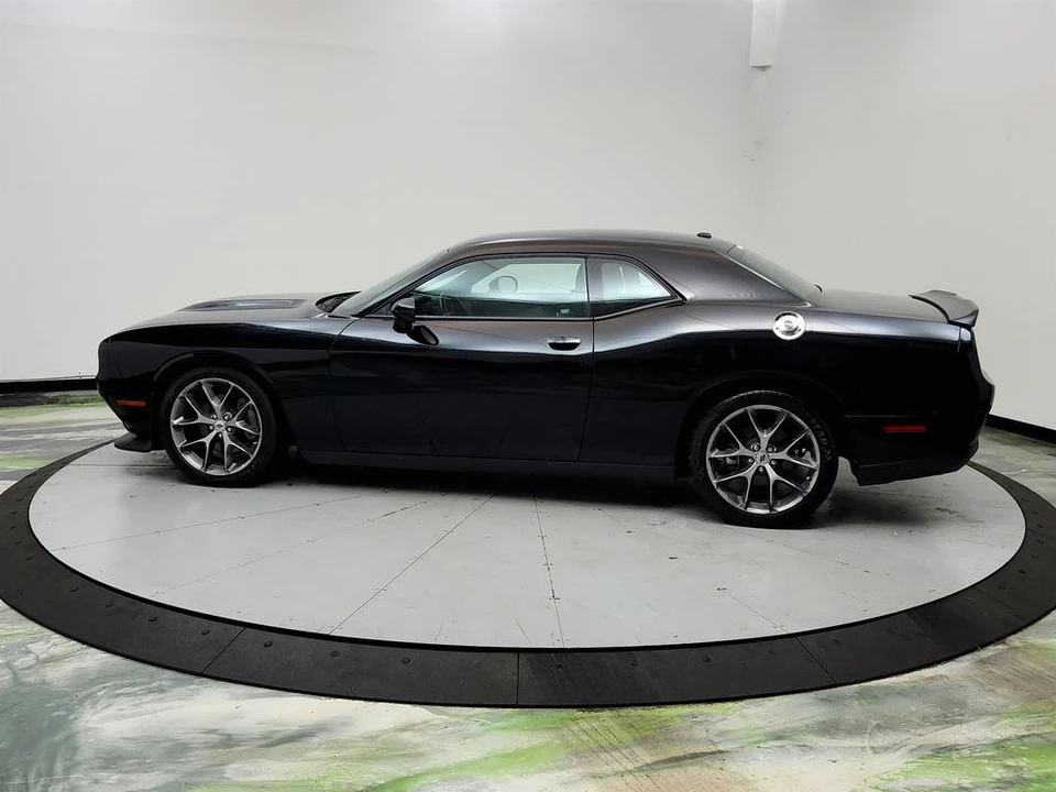 2023 Dodge Challenger 3rd Gen - Image 8 of 31