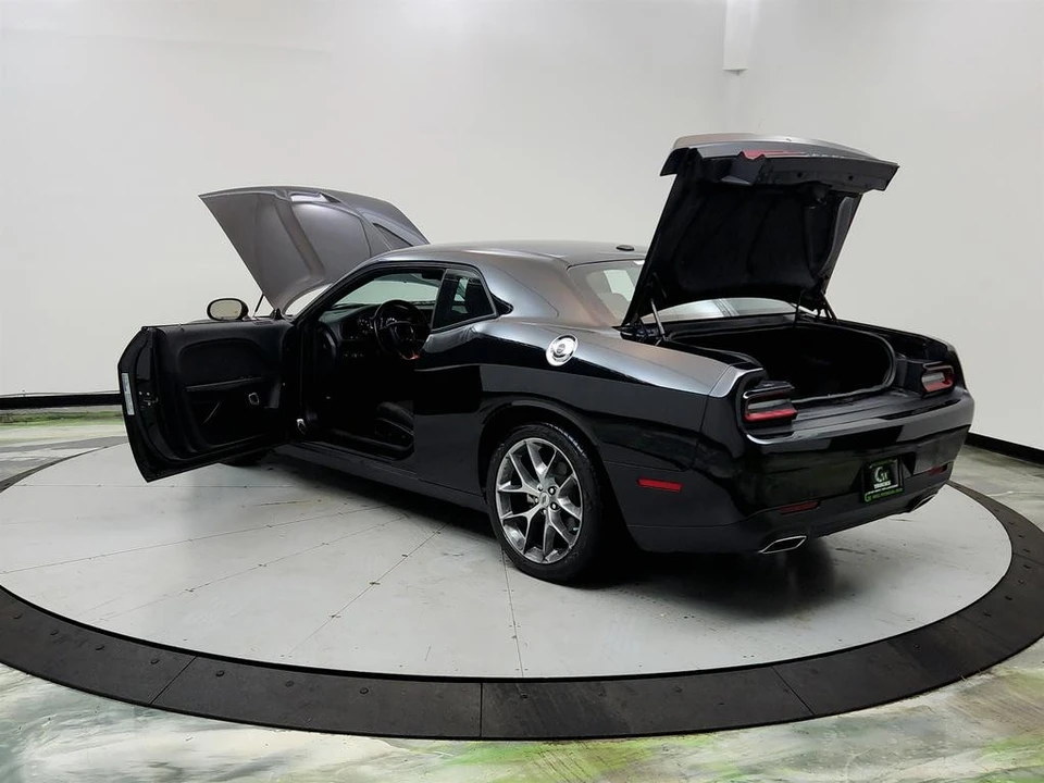 2023 Dodge Challenger 3rd Gen - Image 12 of 31