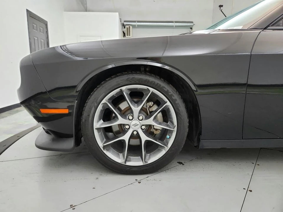2023 Dodge Challenger 3rd Gen - Image 25 of 31