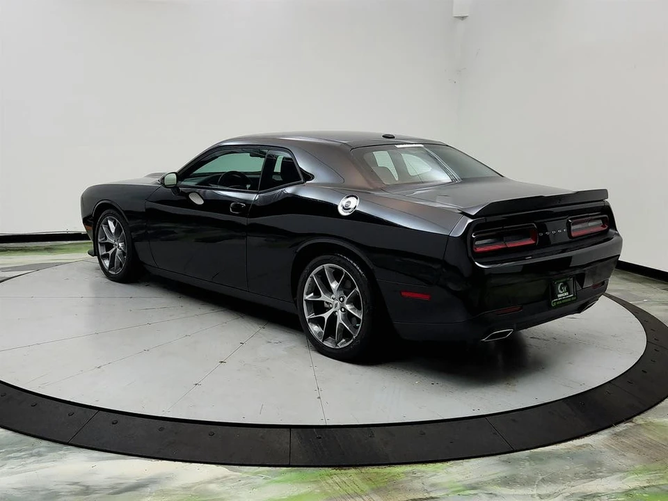 2023 Dodge Challenger 3rd Gen - Image 7 of 31