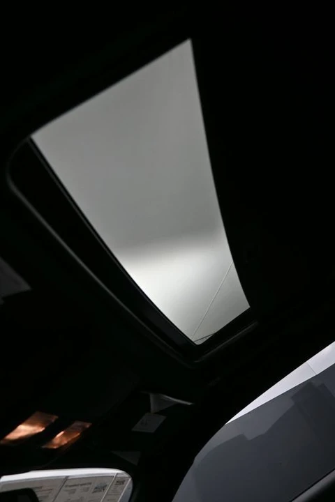2023 Dodge Challenger 3rd Gen - Image 19 of 31