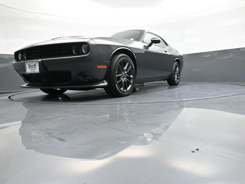 2023 Dodge Challenger 3rd Gen - Image 27 of 31