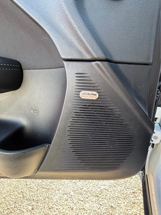 2023 Dodge Challenger 3rd Gen - Image 10 of 11