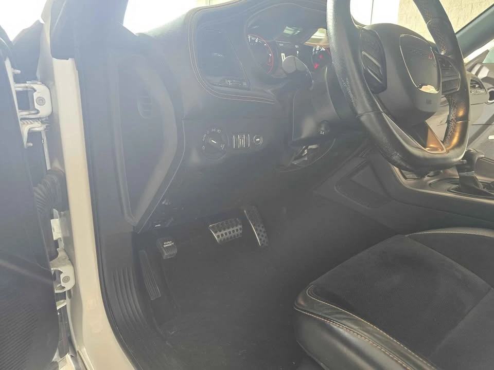 2023 Dodge Challenger 3rd Gen - Image 9 of 10