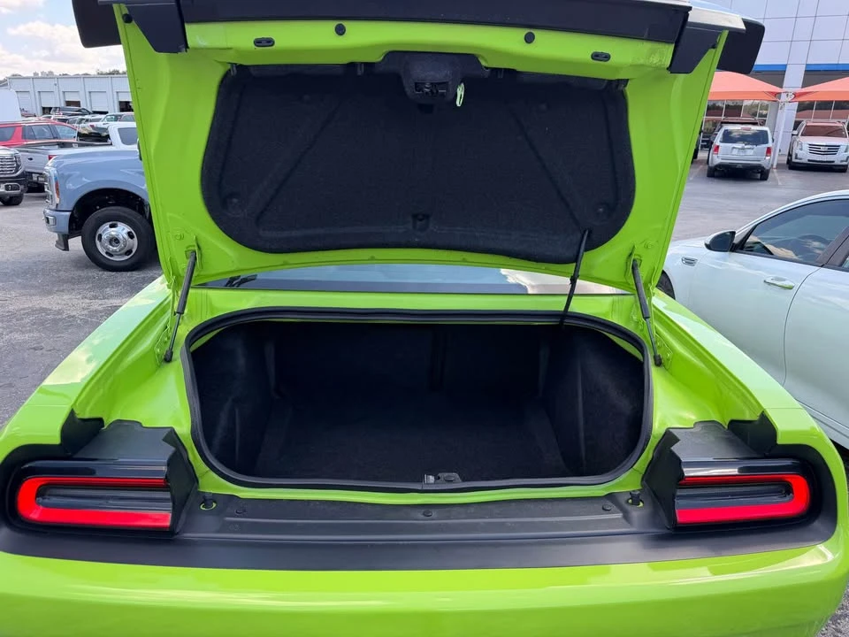 2023 Dodge Challenger 3rd Gen - Image 18 of 19