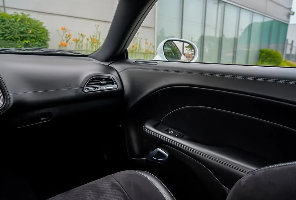 2023 Dodge Challenger 3rd Gen - Image 14 of 20