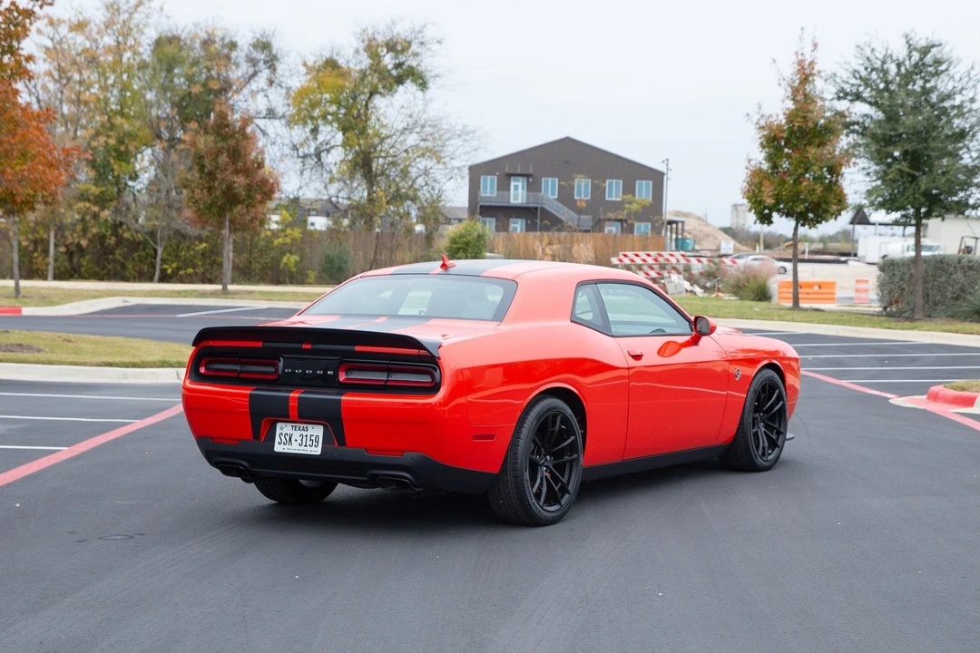 2023 Dodge Challenger SRT Hellcat 3rd Gen - Image 9 of 21