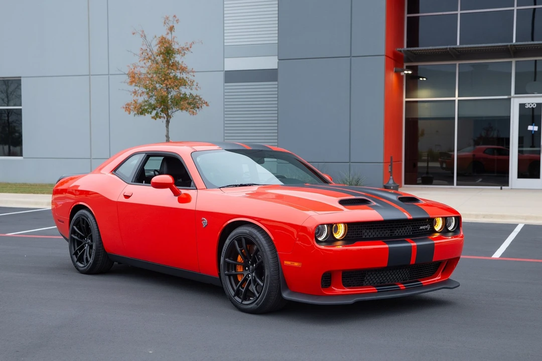 2023 Dodge Challenger SRT Hellcat 3rd Gen - Image 14 of 21