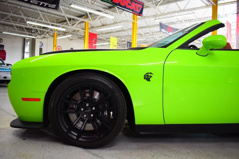 2023 Dodge Challenger SRT Hellcat 3rd Gen - Image 24 of 31