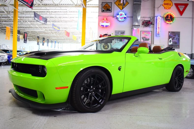 2023 Dodge Challenger SRT Hellcat 3rd Gen - Image 27 of 31