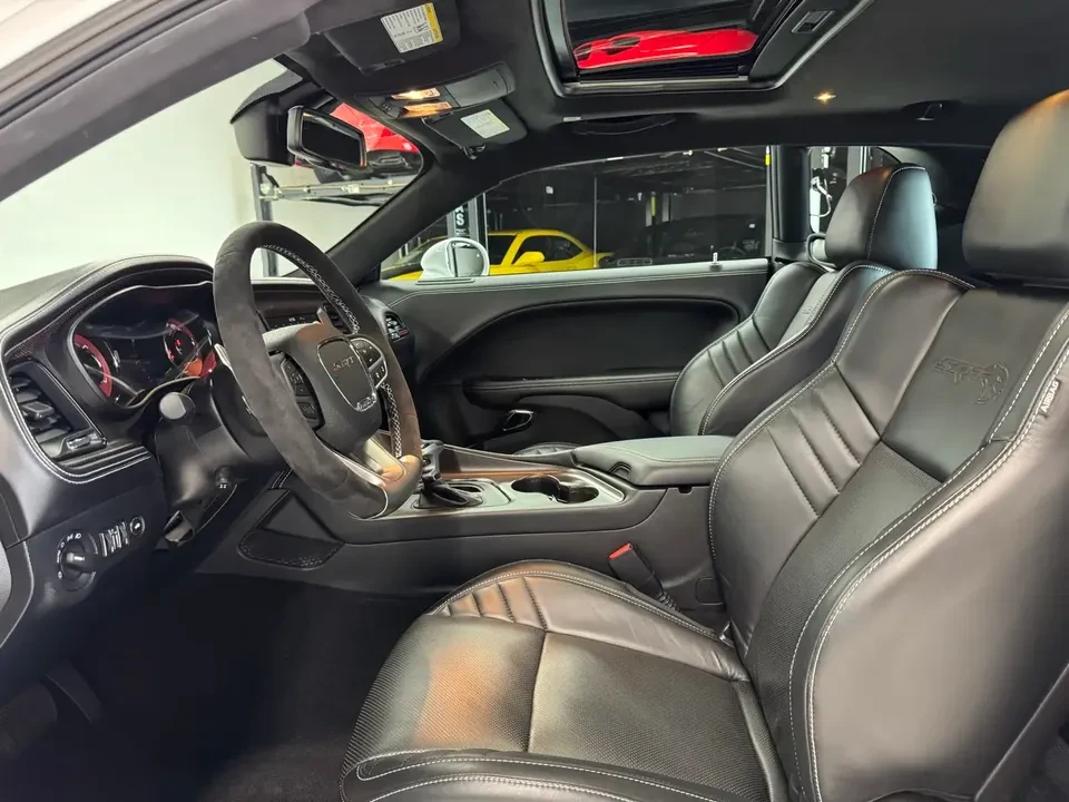 2023 Dodge Challenger SRT Hellcat 3rd Gen - Image 11 of 20