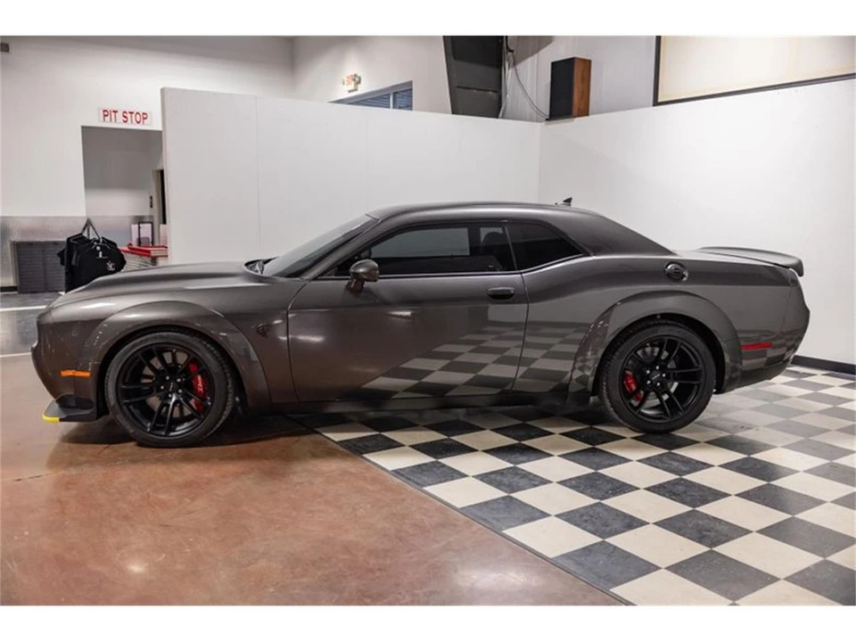 2023 Dodge Challenger SRT Hellcat 3rd Gen - Image 3 of 31