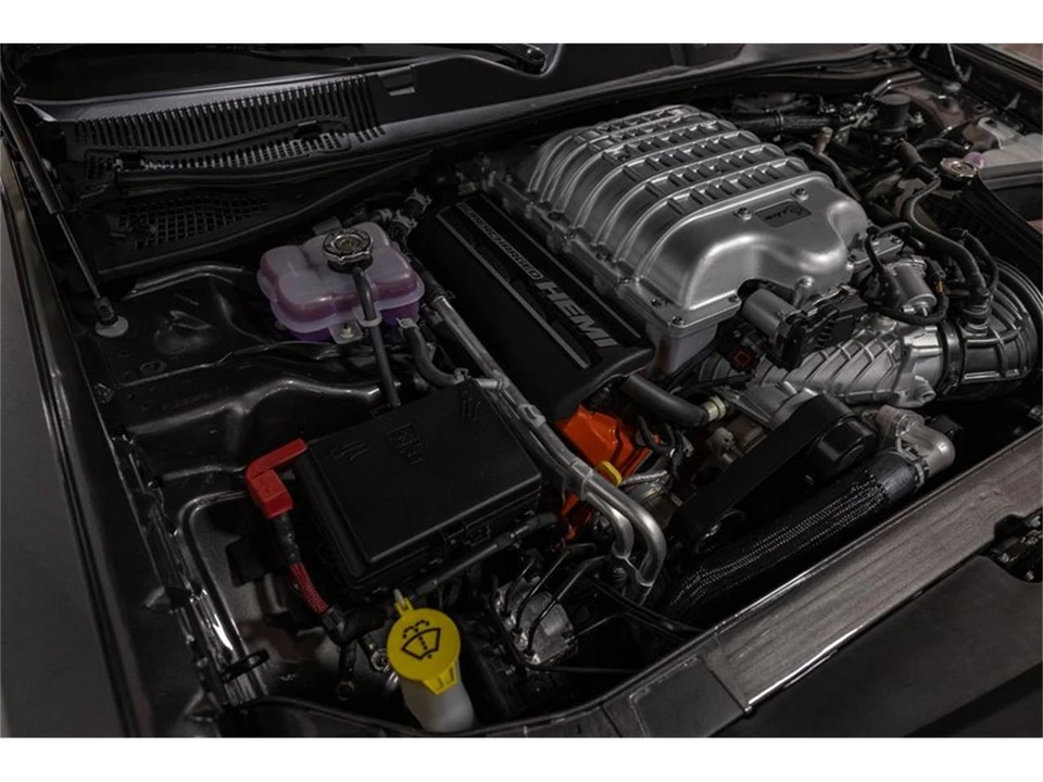 2023 Dodge Challenger SRT Hellcat 3rd Gen - Image 26 of 31
