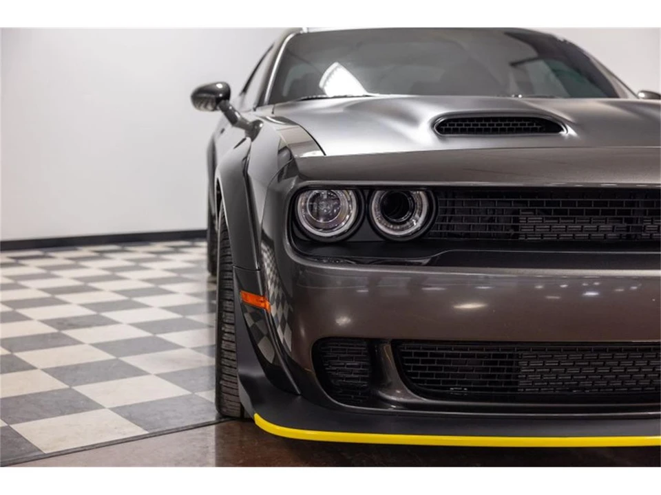 2023 Dodge Challenger SRT Hellcat 3rd Gen - Image 10 of 31