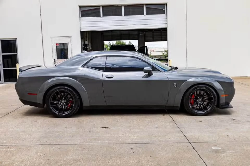 2023 Dodge Challenger SRT Hellcat 3rd Gen - Image 9 of 20