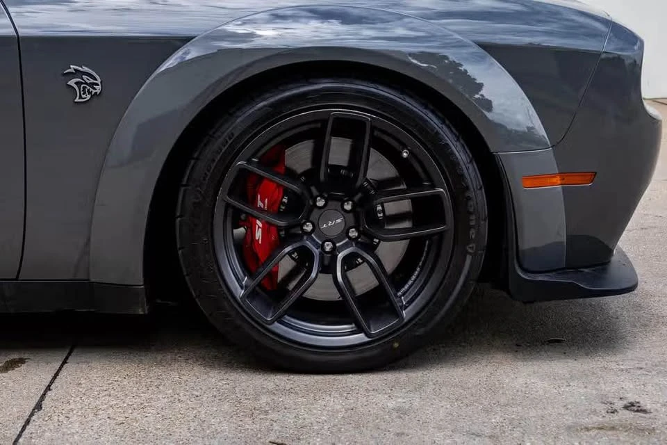 2023 Dodge Challenger SRT Hellcat 3rd Gen - Image 8 of 20