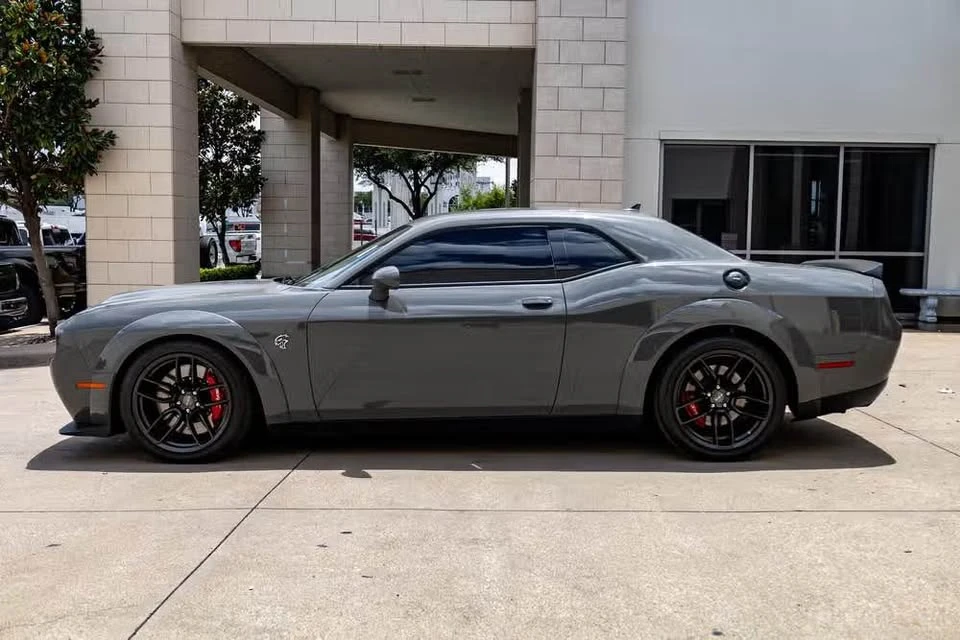 2023 Dodge Challenger SRT Hellcat 3rd Gen - Image 4 of 20