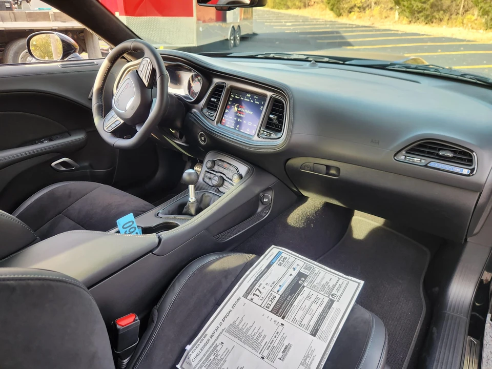 2023 Dodge Challenger 3rd Gen - Image 28 of 31