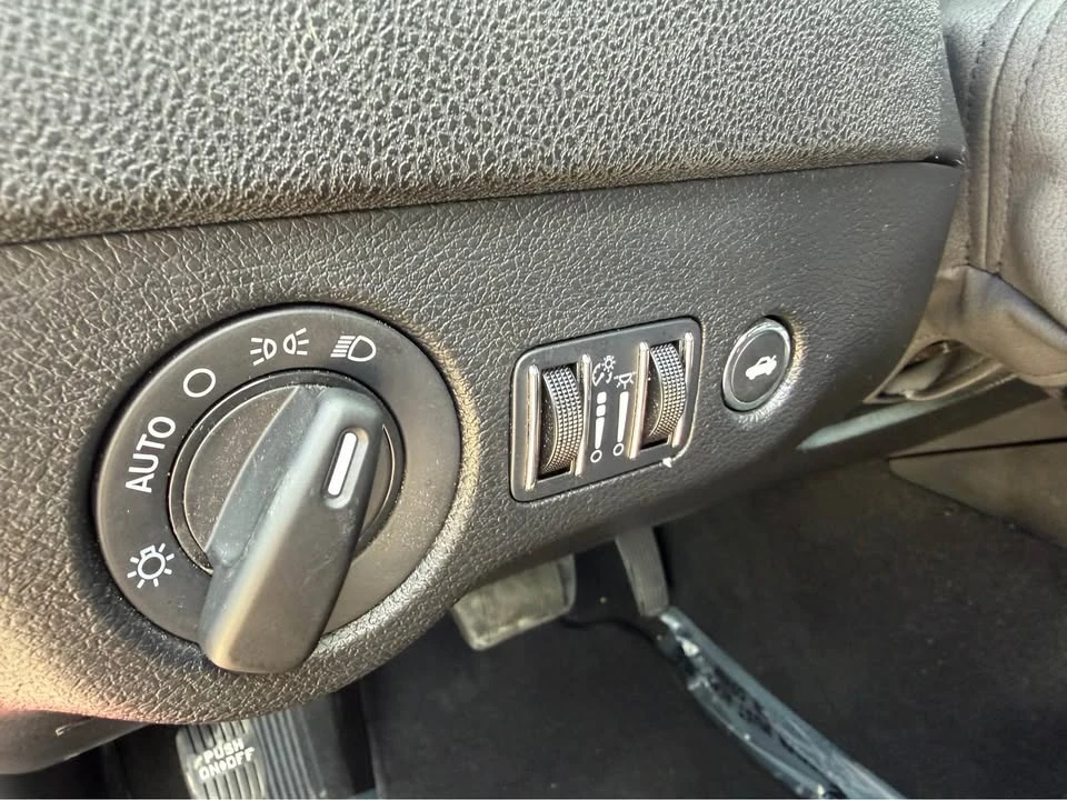 2023 Dodge Challenger 3rd Gen - Image 10 of 14