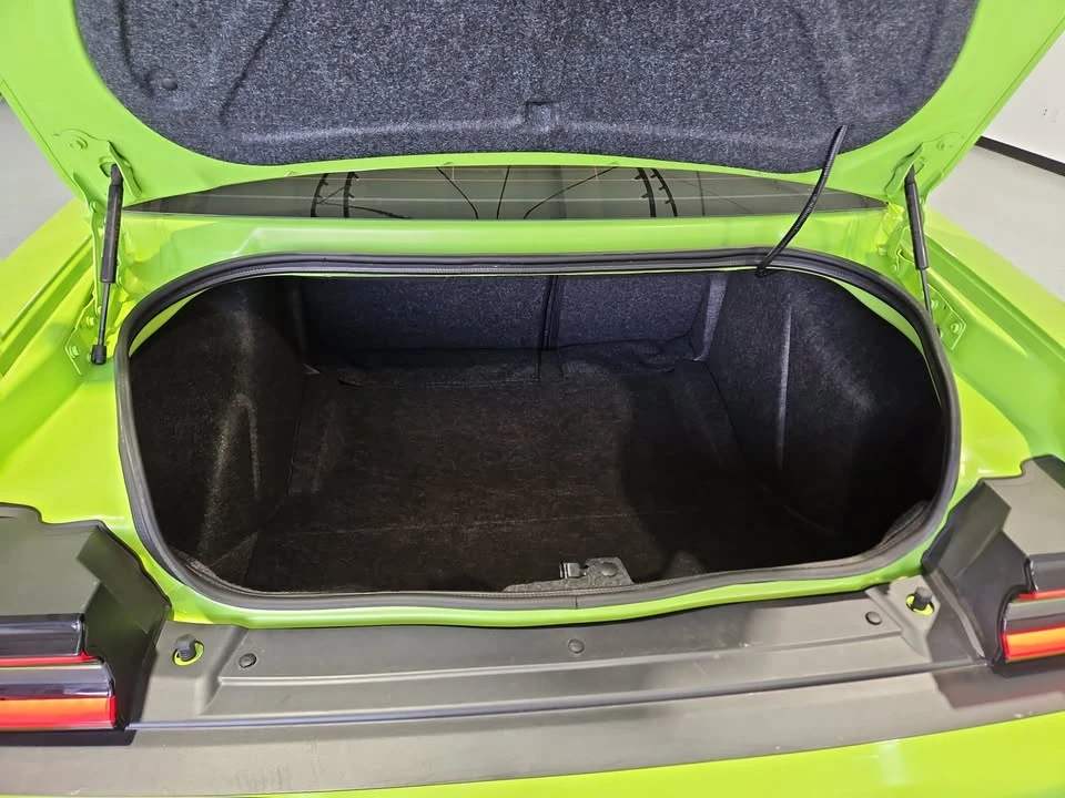 2023 Dodge Challenger 3rd Gen - Image 4 of 8