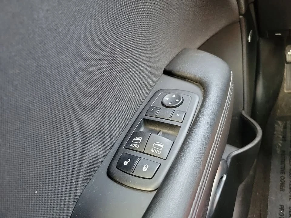 2023 Dodge Challenger 3rd Gen - Image 13 of 20