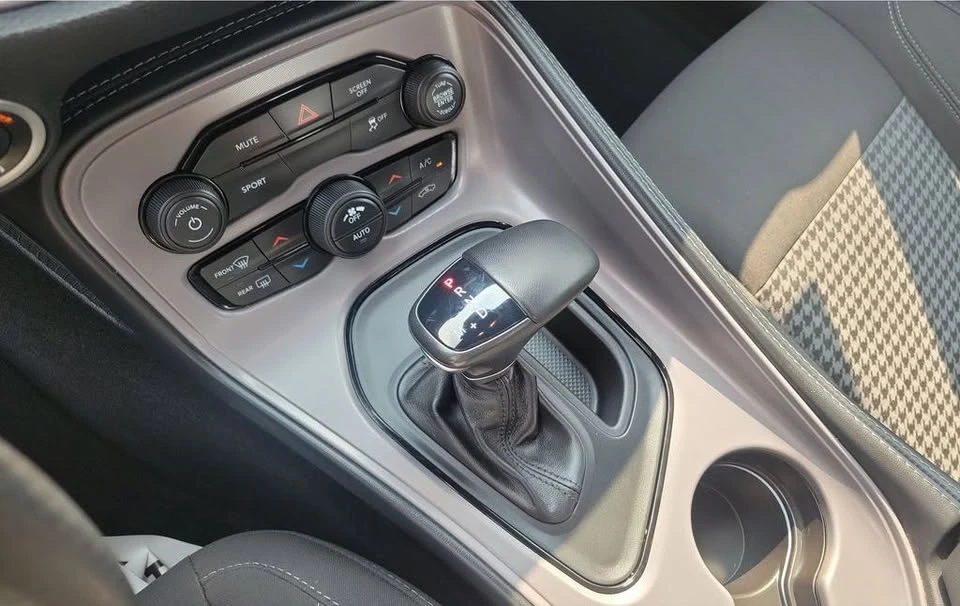 2023 Dodge Challenger 3rd Gen - Image 16 of 20