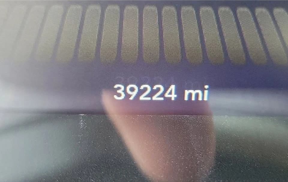 2023 Dodge Challenger 3rd Gen - Image 13 of 20