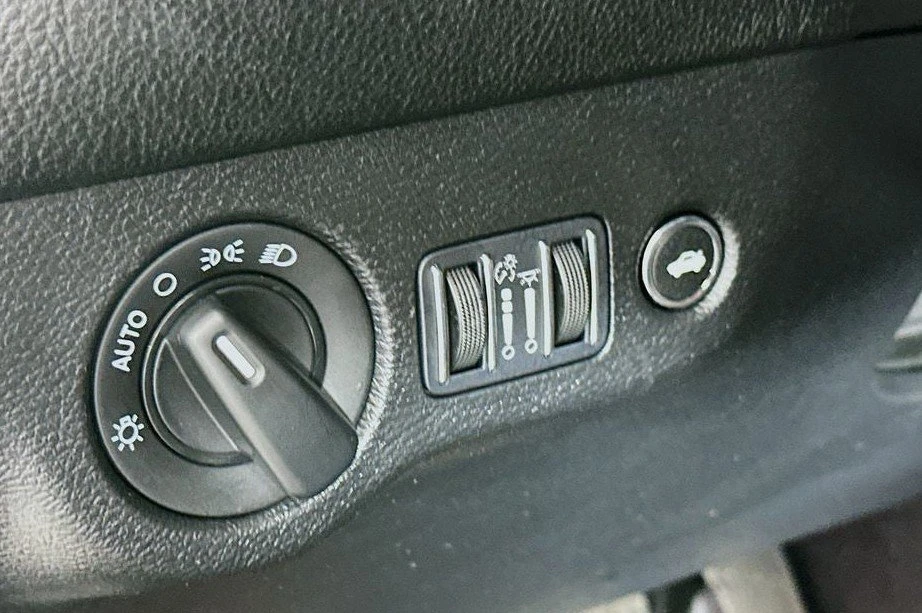2023 Dodge Challenger 3rd Gen - Image 18 of 20