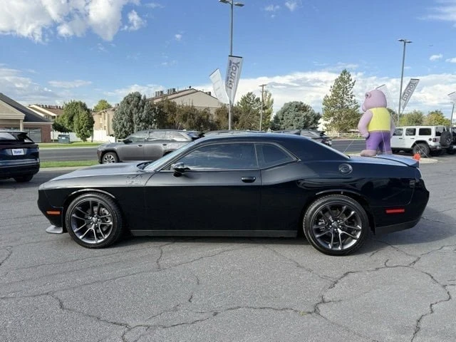 2023 Dodge Challenger 3rd Gen - Image 9 of 19